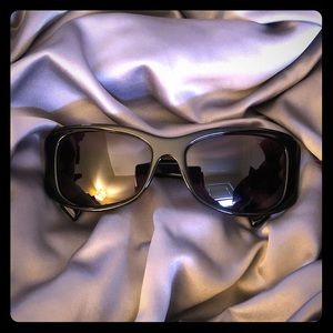 ♥️Authentic Nina Ricci Sunglasses😎